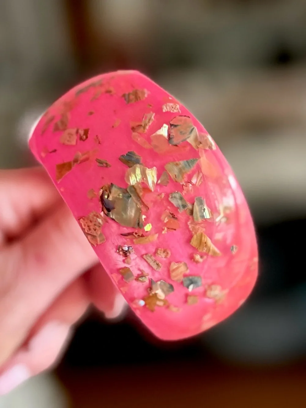 Beautiful Vintage Pink Resin Bangle Bracelet with Embedded Metallic Flakes